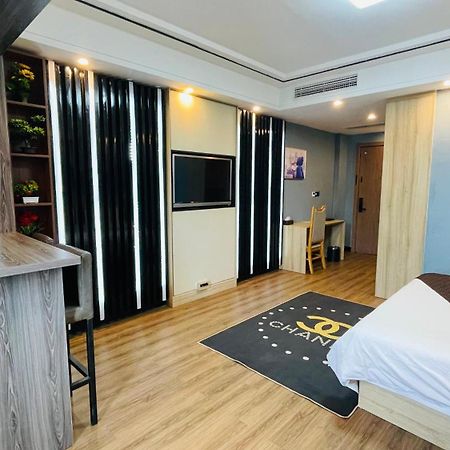 G.C Royal Hotel Accra Bagian luar foto