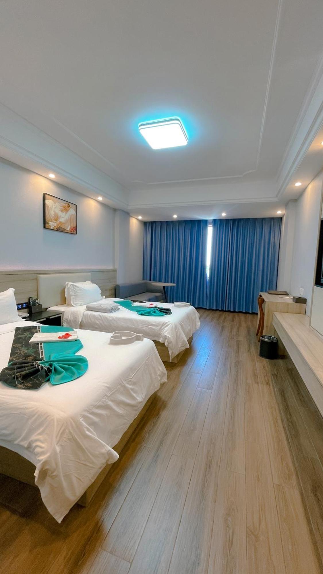 G.C Royal Hotel Accra Bagian luar foto